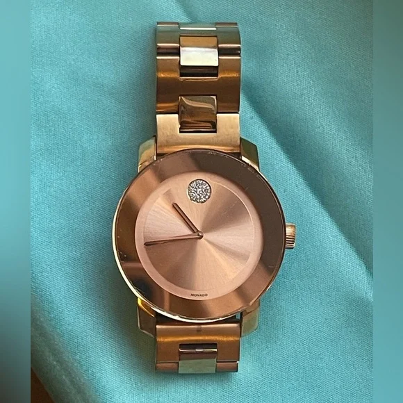 Movado bold rose gold watch - Picture 6 of 11